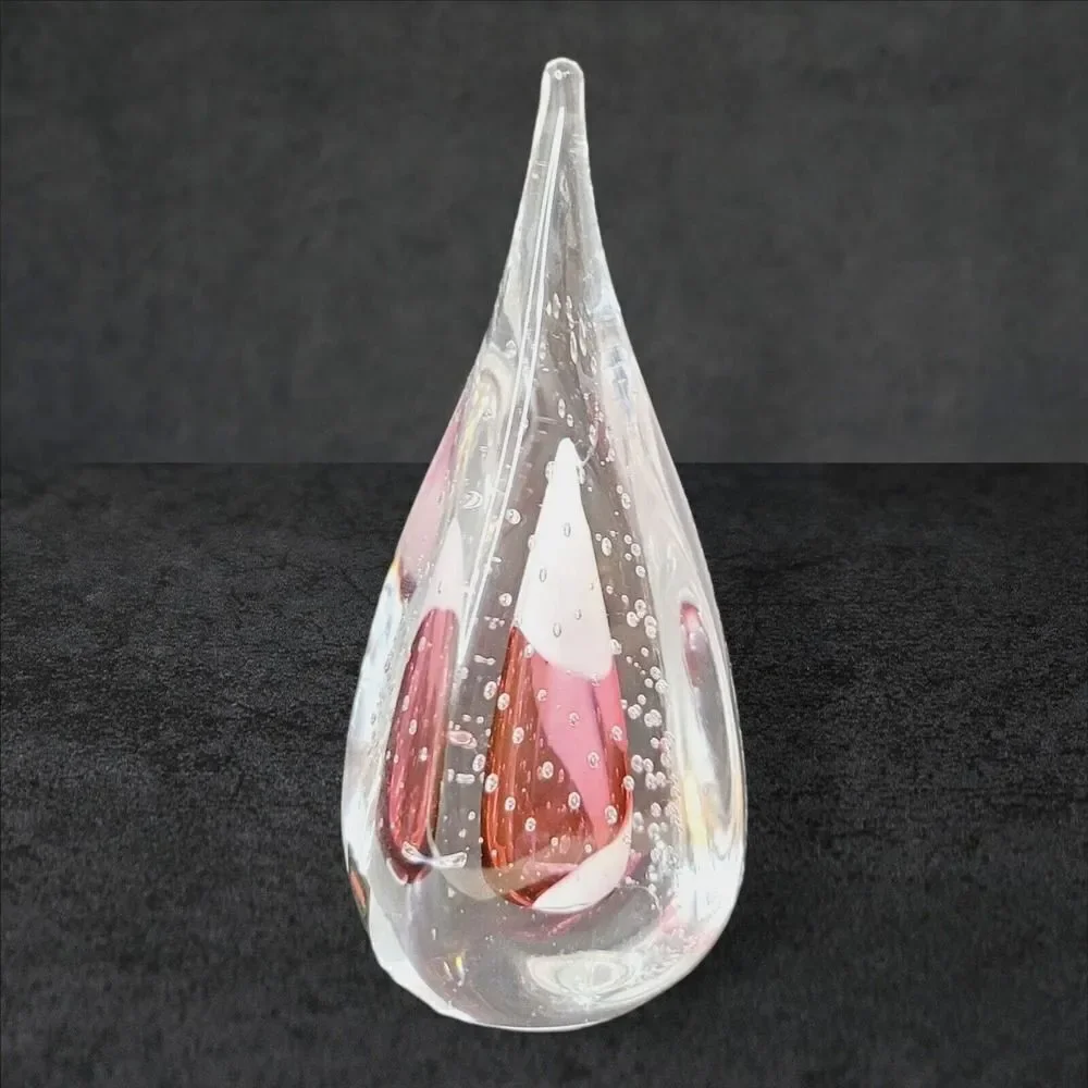 Poland‎ 24% Lead Crystal Hersey's Kiss Shaped Paperweight Red Design